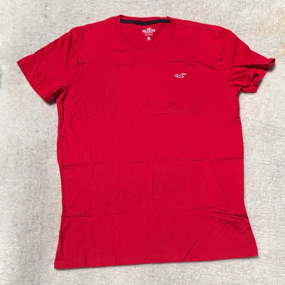 Hollister tshirt - small
